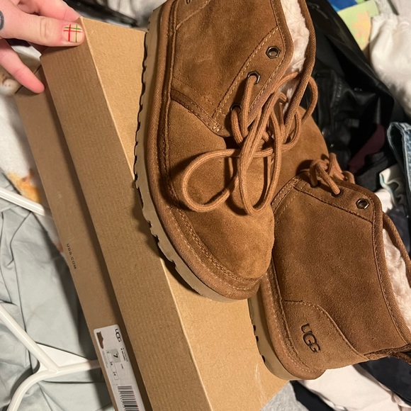Uggs - Picture 1 of 4